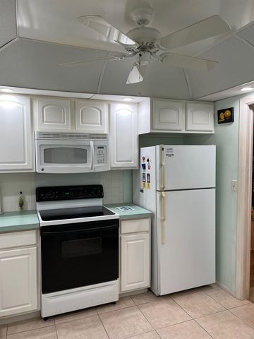 4725 COVE CIRCLE 108, St Petersburg, FL 33708