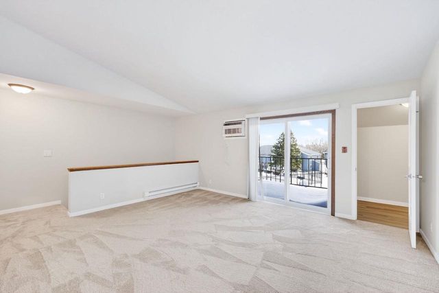 904 Whispering Pines Way, Fitchburg, WI 53713