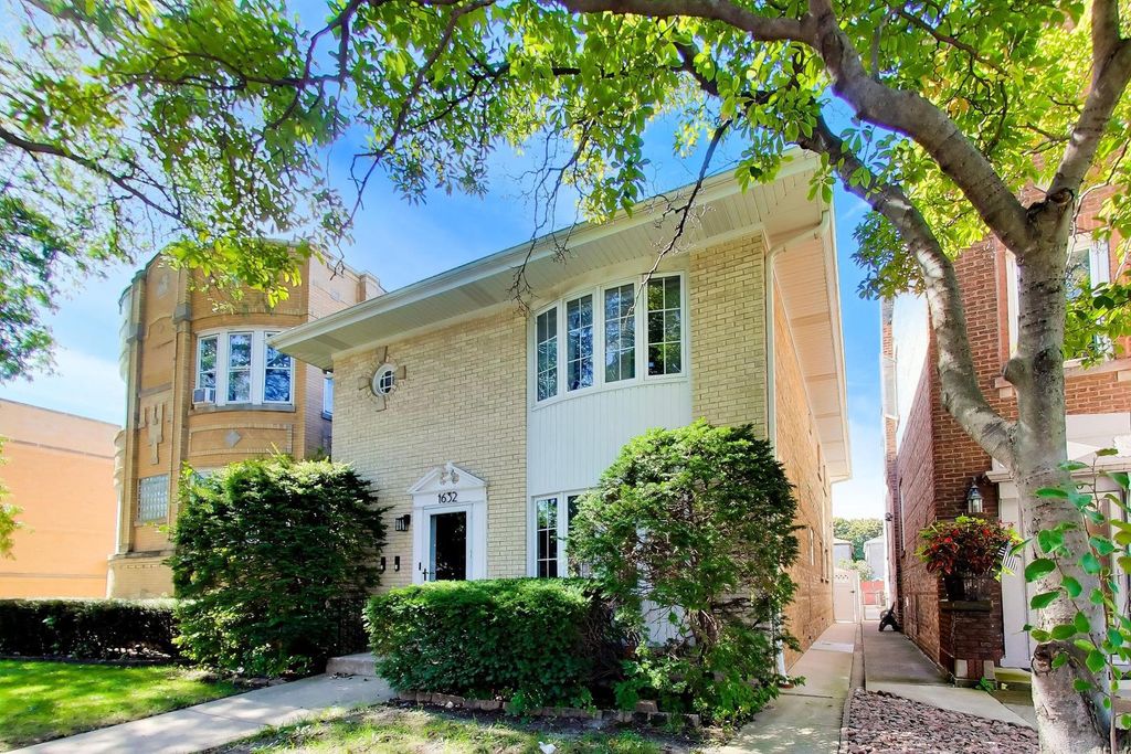 1632 Wesley Avenue, Berwyn, IL 60402 — photo 2