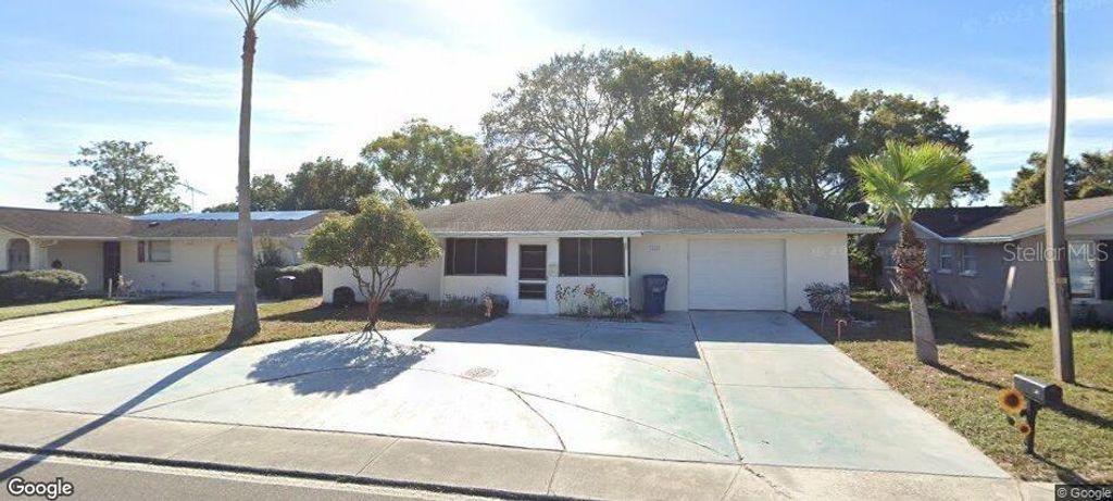 8220 FOX HOLLOW DRIVE, Port Richey, FL 34668