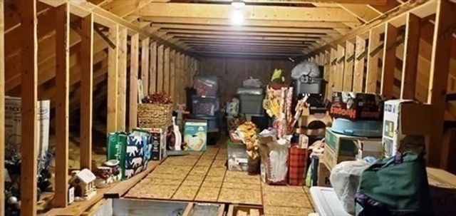 19 Chipman St, Clinton, MA 01510