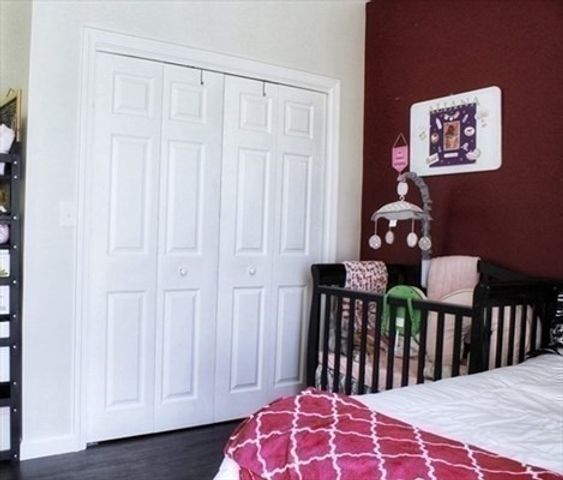 19 Chipman St, Clinton, MA 01510