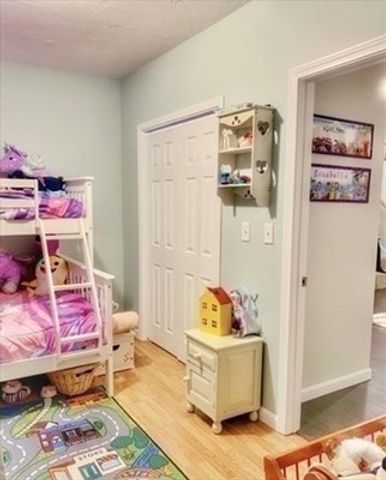 19 Chipman St, Clinton, MA 01510