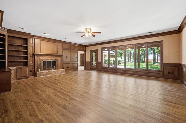 1368 DEXTER LN, Memphis, TN 38016