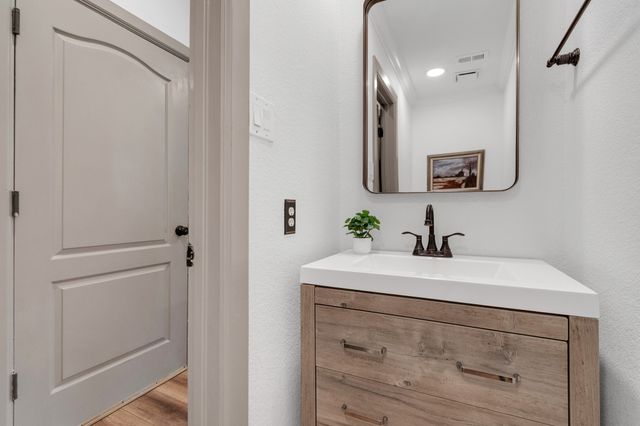 1725 Simsbury Drive, Plano, TX 75025