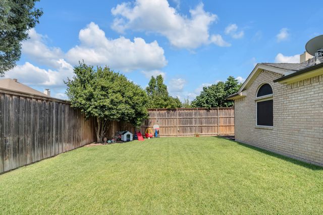 1725 Simsbury Drive, Plano, TX 75025