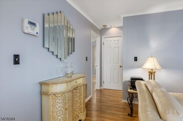 2 Crystal Ln, Paterson City, NJ 07501