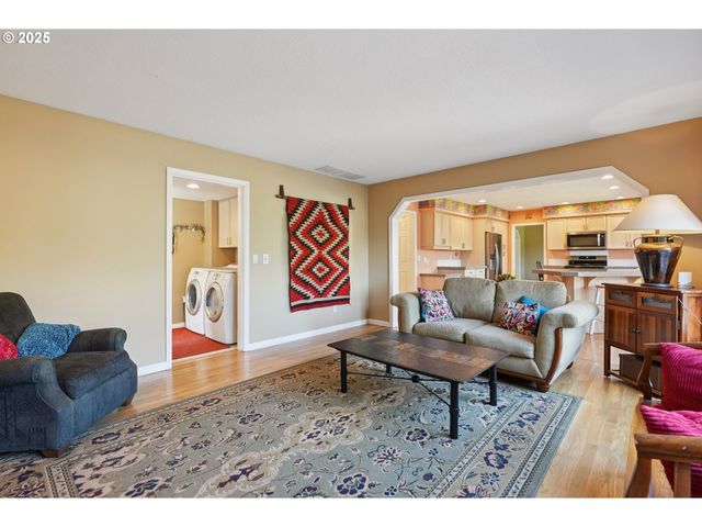 4775 Sw JOSHUA St, Tualatin, OR 97062