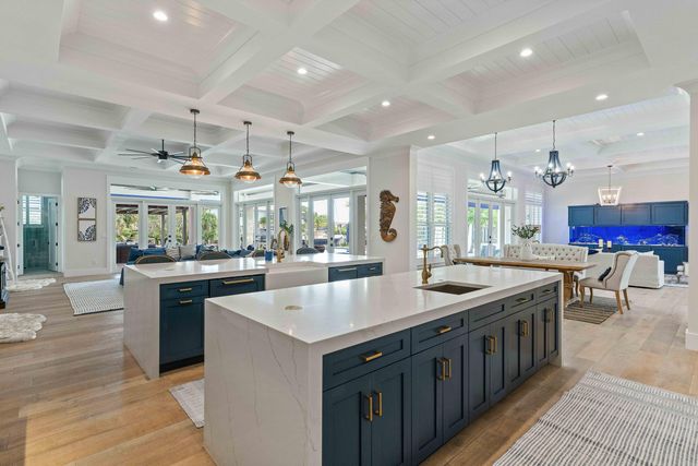 261 Old Jupiter Beach Road, Jupiter, FL 33477