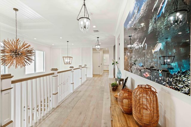 261 Old Jupiter Beach Road, Jupiter, FL 33477