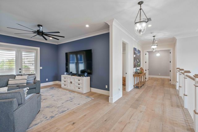 261 Old Jupiter Beach Road, Jupiter, FL 33477
