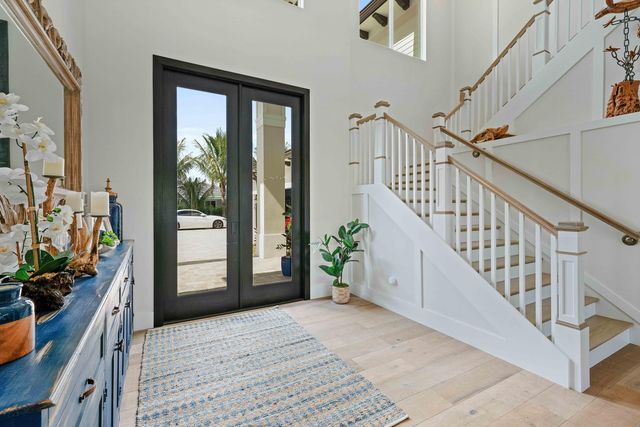 261 Old Jupiter Beach Road, Jupiter, FL 33477