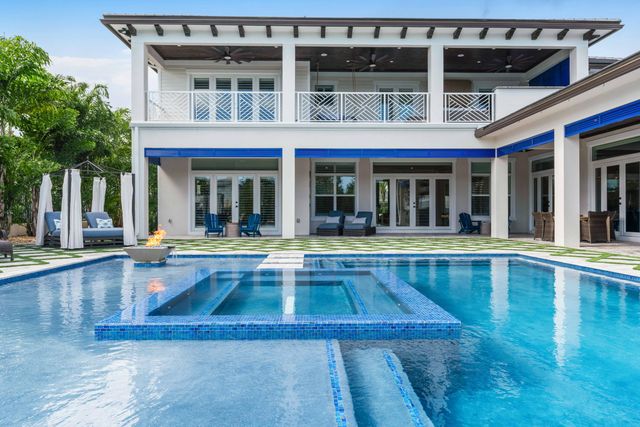 261 Old Jupiter Beach Road, Jupiter, FL 33477