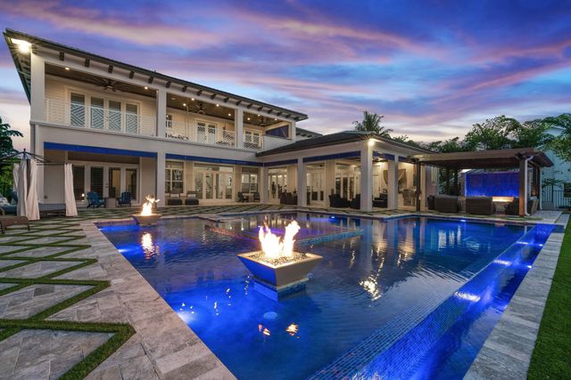 261 Old Jupiter Beach Road, Jupiter, FL 33477