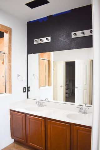 425 Crown Oaks Drive, Fort Worth, TX 76131