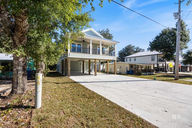 5330 Wolfhead Avenue, Orange Beach, AL 36561