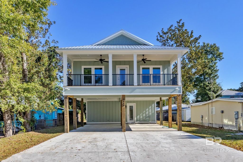 5330 Wolfhead Avenue, Orange Beach, AL 36561