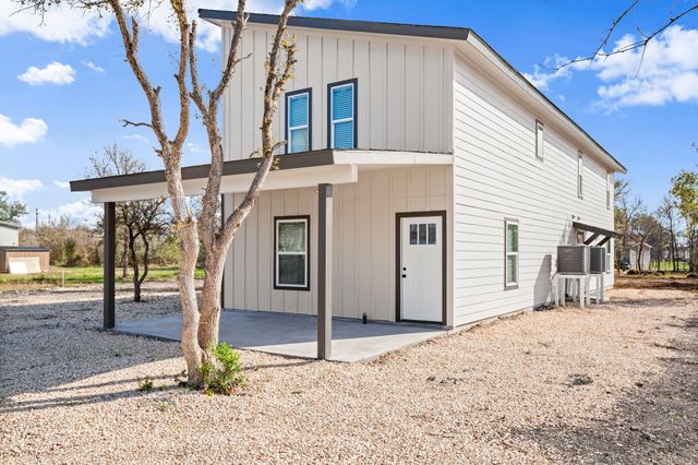 183 Mimosa RD, Dale, TX 78616