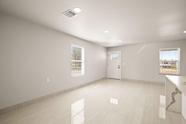 183 Mimosa RD, Dale, TX 78616