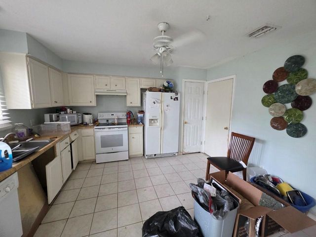 1326 Ashwood Drive, Sugar Land, TX 77498