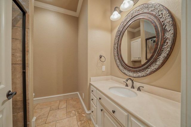 200 Weldon Ln, Longview, TX 75605