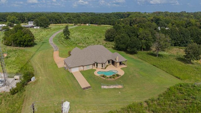 200 Weldon Ln, Longview, TX 75605