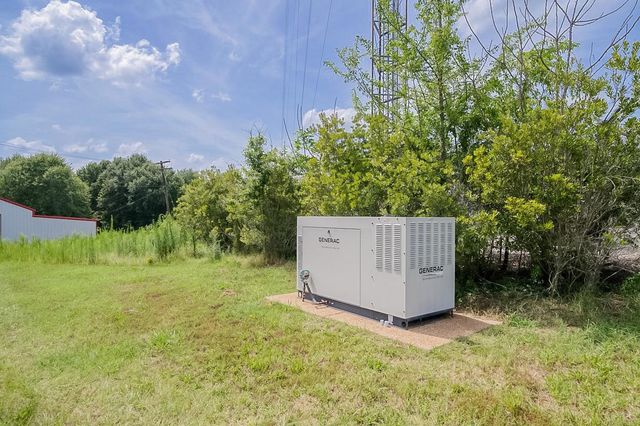 200 Weldon Ln, Longview, TX 75605
