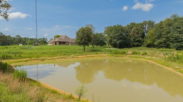 200 Weldon Ln, Longview, TX 75605