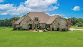200 Weldon Ln, Longview, TX 75605