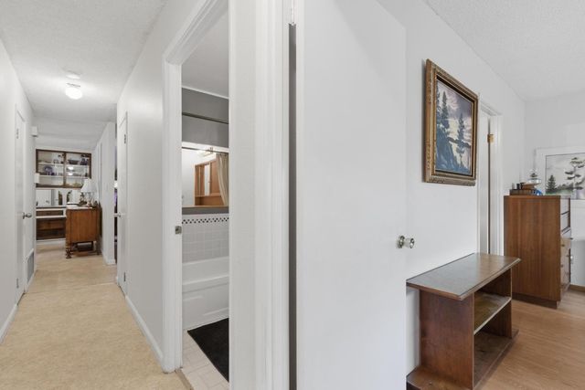 8015 Center Pkwy, Sacramento, CA 95823