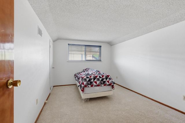 8015 Center Pkwy, Sacramento, CA 95823