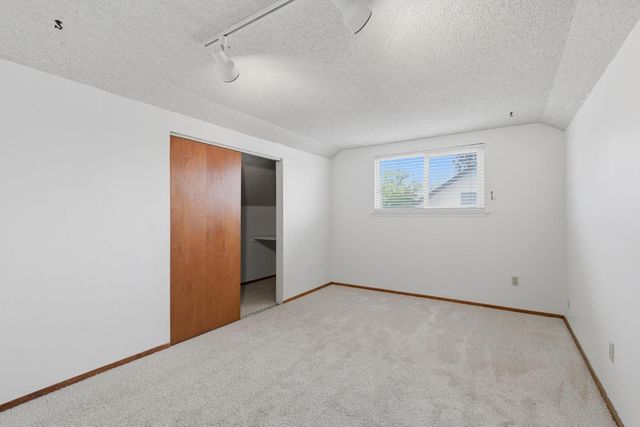 8015 Center Pkwy, Sacramento, CA 95823