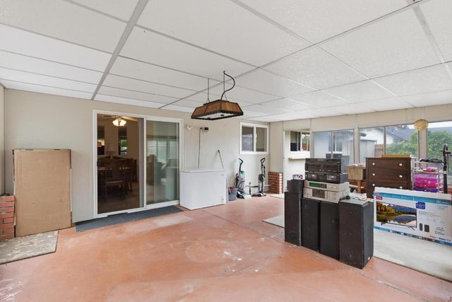 8015 Center Pkwy, Sacramento, CA 95823