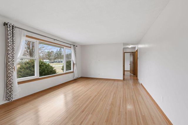 16930 17th Avenue N, Plymouth, MN 55447