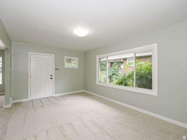 536 E REDONDO AVE, Salt Lake City, UT 84105