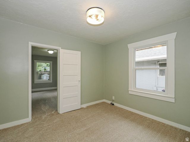 536 E REDONDO AVE, Salt Lake City, UT 84105