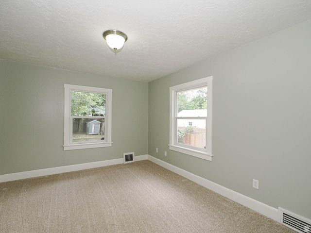 536 E REDONDO AVE, Salt Lake City, UT 84105