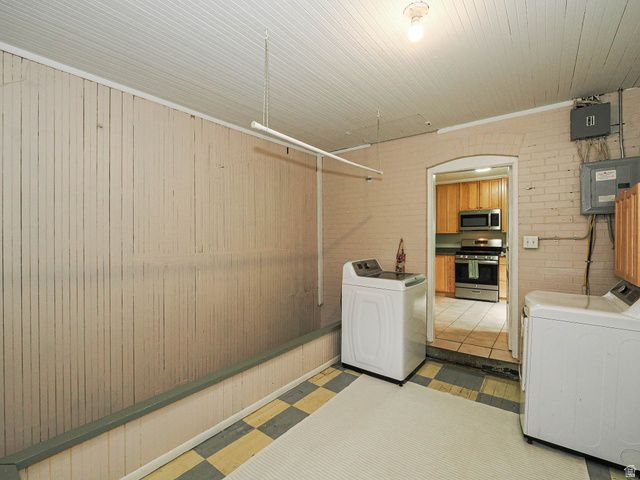 536 E REDONDO AVE, Salt Lake City, UT 84105