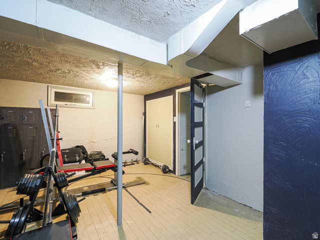 536 E REDONDO AVE, Salt Lake City, UT 84105