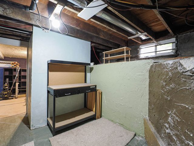 536 E REDONDO AVE, Salt Lake City, UT 84105