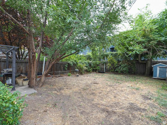 536 E REDONDO AVE, Salt Lake City, UT 84105