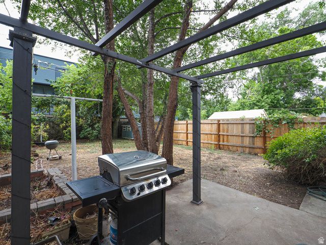 536 E REDONDO AVE, Salt Lake City, UT 84105