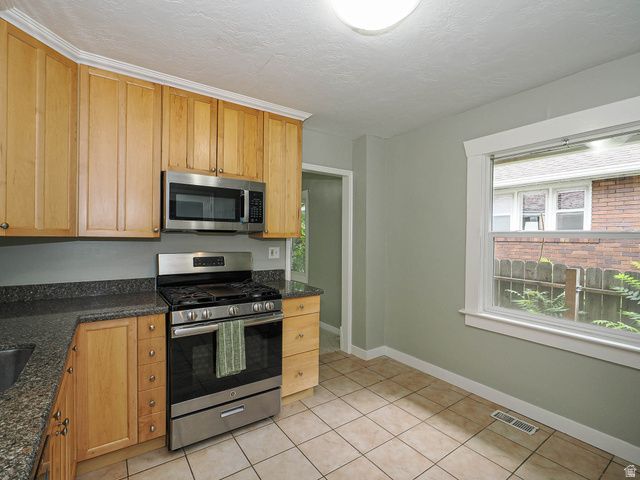 536 E REDONDO AVE, Salt Lake City, UT 84105