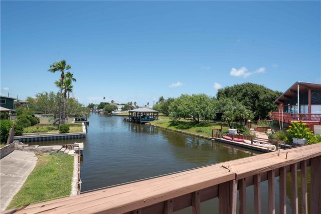 3313 Laguna Shores, Corpus Christi, TX 78418
