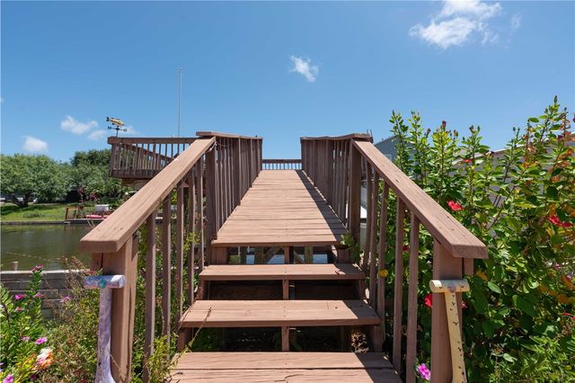3313 Laguna Shores, Corpus Christi, TX 78418