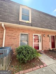 3925 Mountain View Road E3, Oakwood, GA 30566