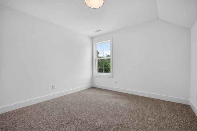 165 Cripps Ln, Smithville, TN 37166