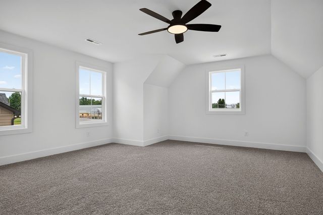 165 Cripps Ln, Smithville, TN 37166