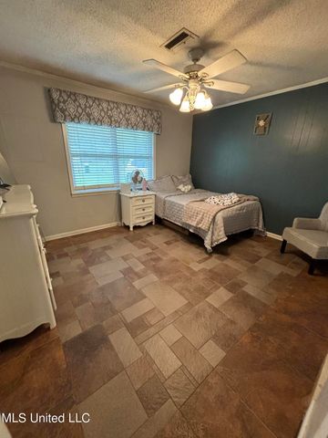 119 N Seashore Avenue, Long Beach, MS 39560