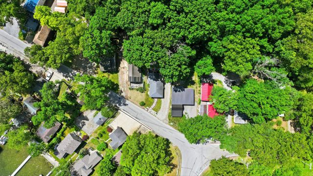 3020 W Sycamore Beach Road, Angola, IN 46703